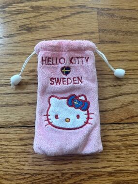 Rare Sanrio Hello Kitty Sweden Small Pouch from 2014